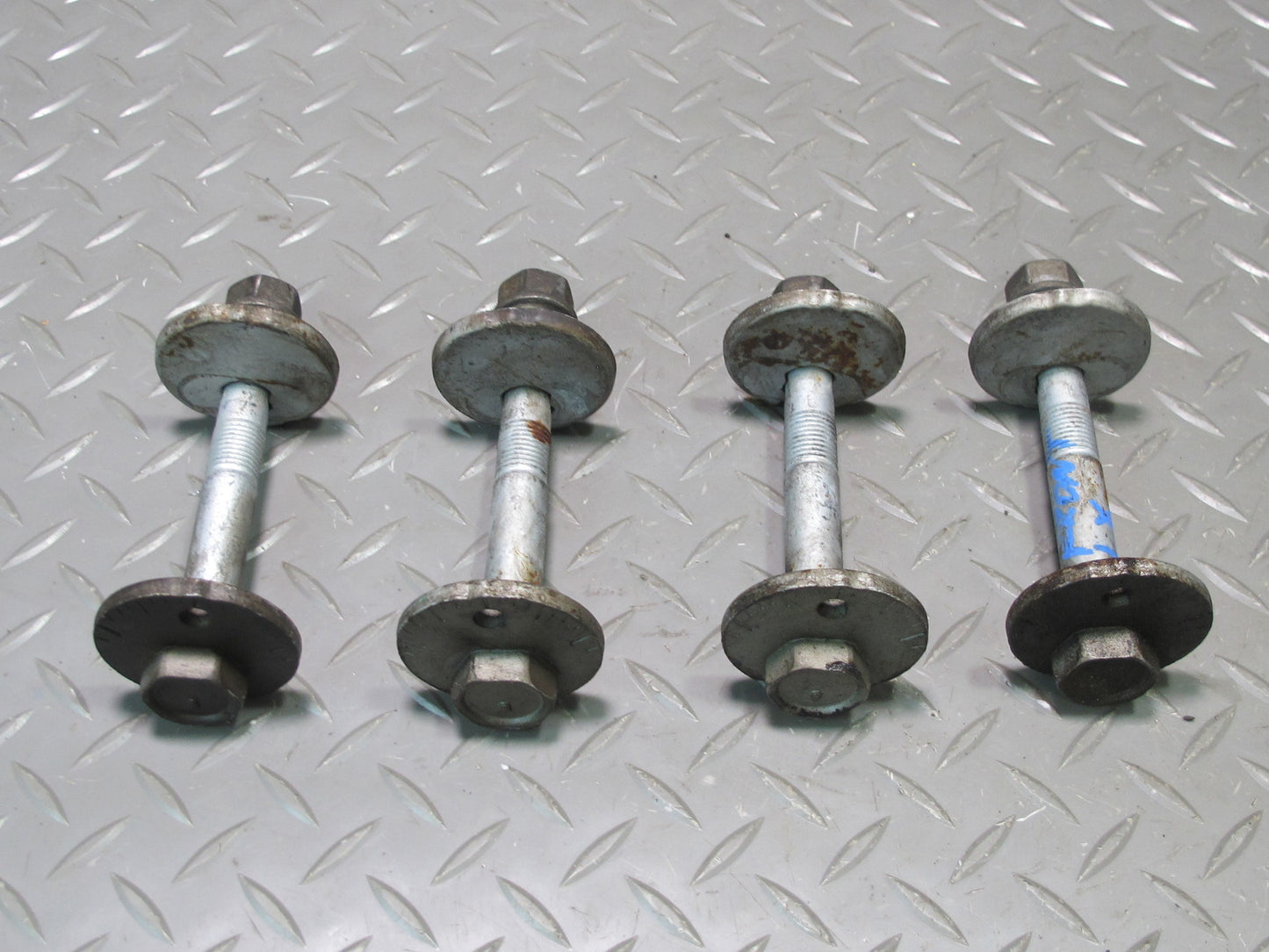 1998-2007 Lexus UZJ100L LX470 Suspension Eccentric Adjust Camber Bolt Set of 4
