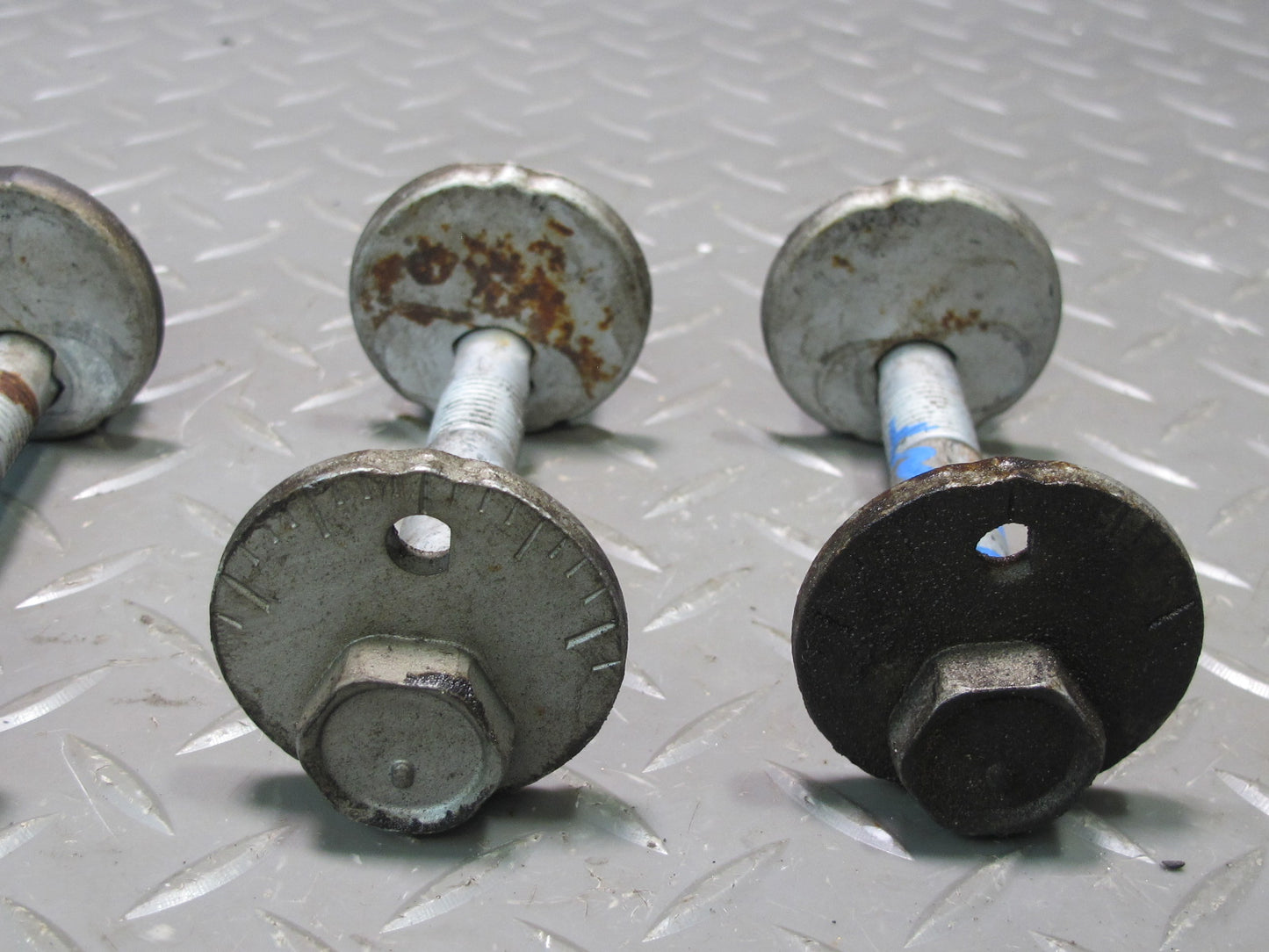 1998-2007 Lexus UZJ100L LX470 Suspension Eccentric Adjust Camber Bolt Set of 4