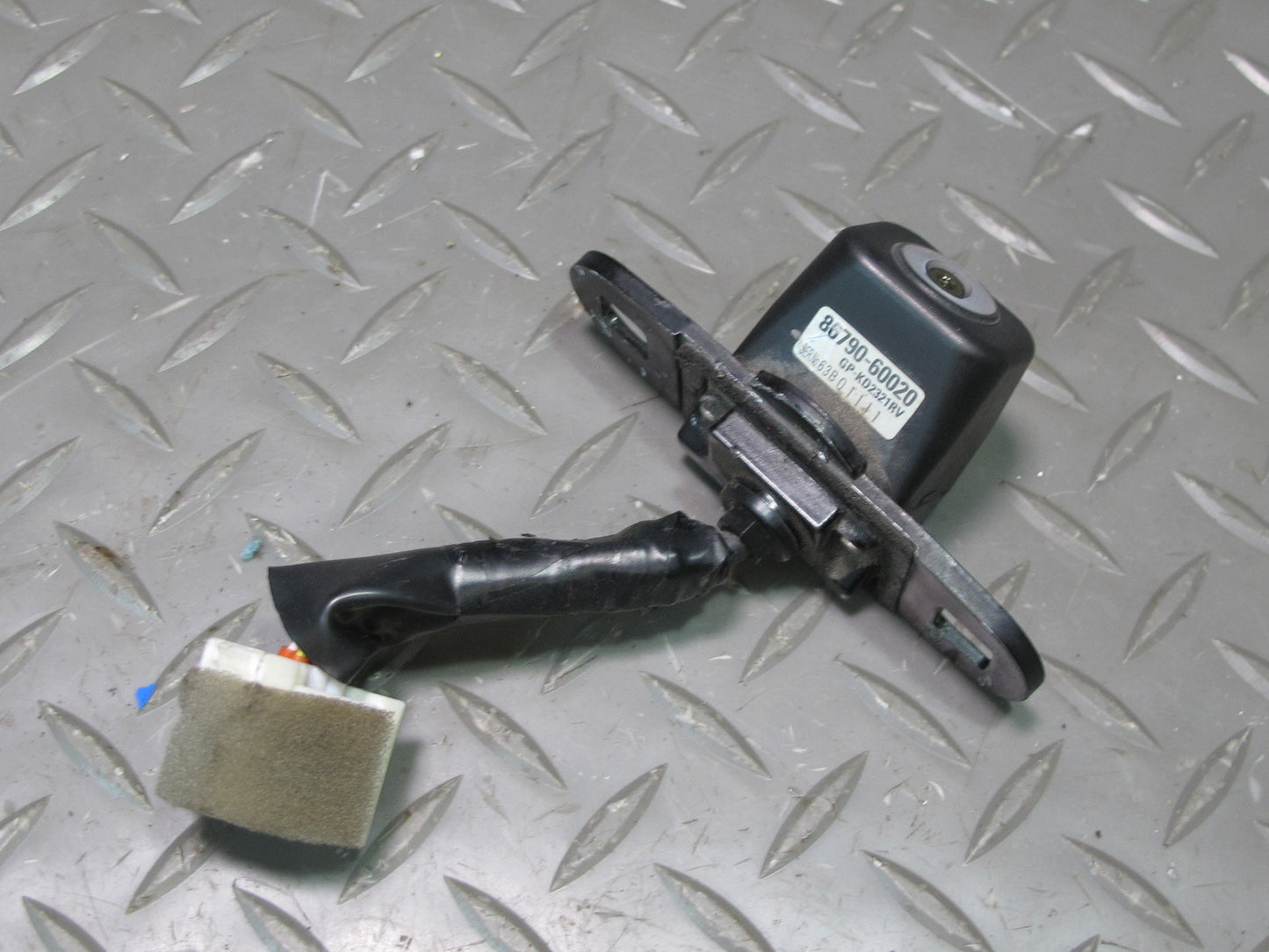 2004-2007 Lexus UZJ100L LX470 Rear View Backup Reverse Camera 86790-60020