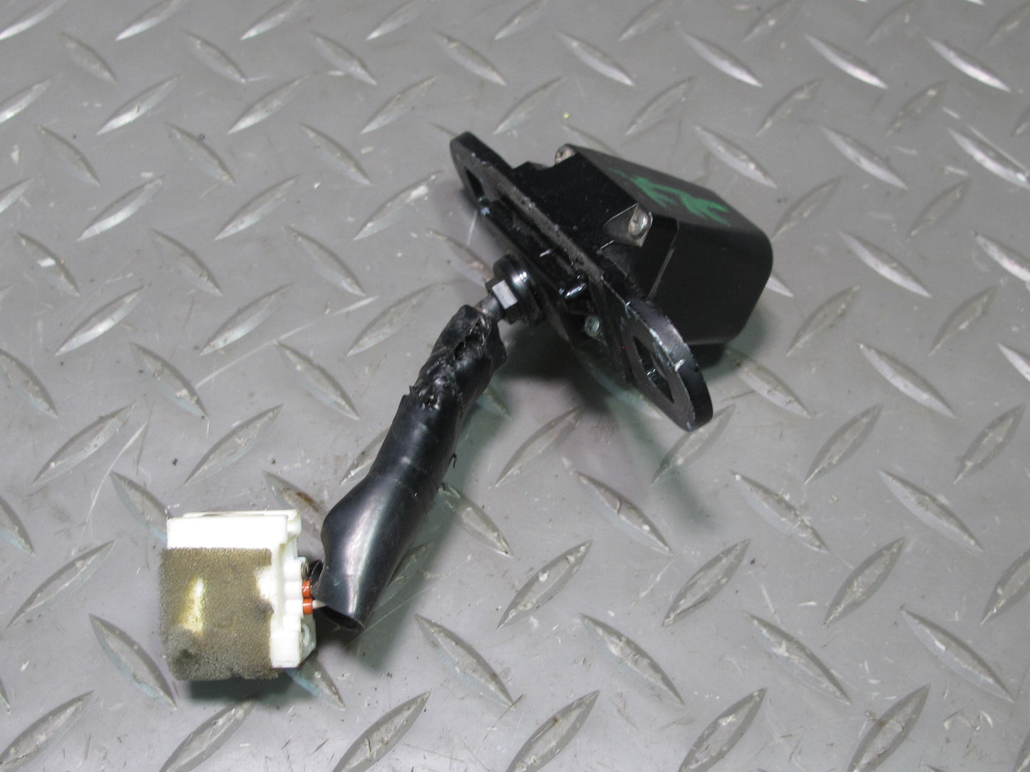 2004-2007 Lexus UZJ100L LX470 Rear View Backup Reverse Camera 86790-60020