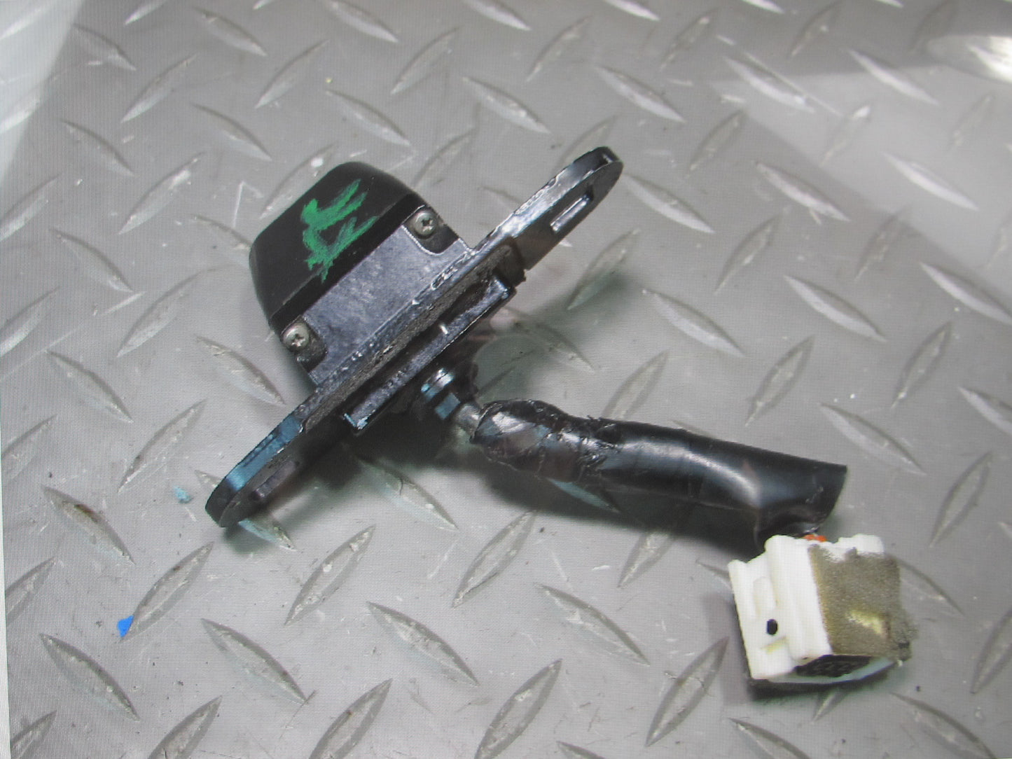 2004-2007 Lexus UZJ100L LX470 Rear View Backup Reverse Camera 86790-60020