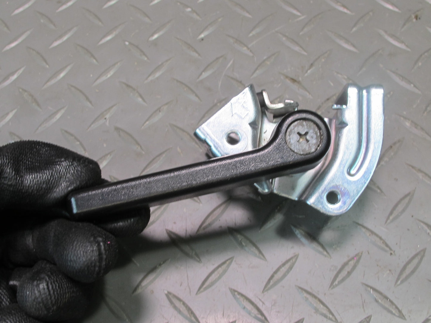 2003-2007 Lexus UZJ100L LX470 Rear Trunk Lid Liftgate Inner Open Release Handle