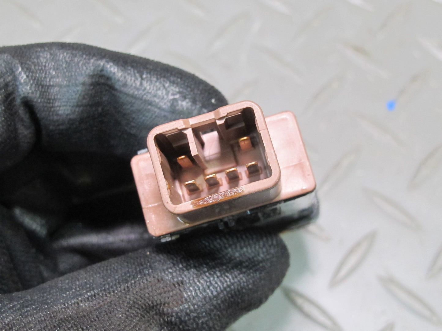 2003-2007 Lexus UZJ100L LX470 Right Heated Seat Heater Button Switch