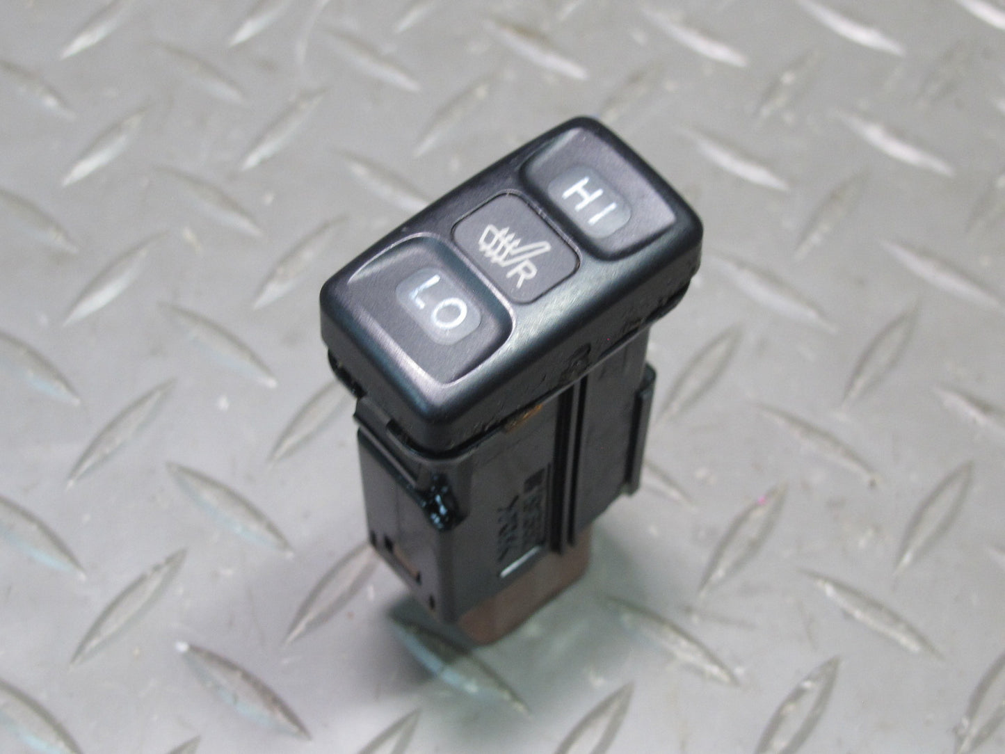 2003-2007 Lexus UZJ100L LX470 Right Heated Seat Heater Button Switch