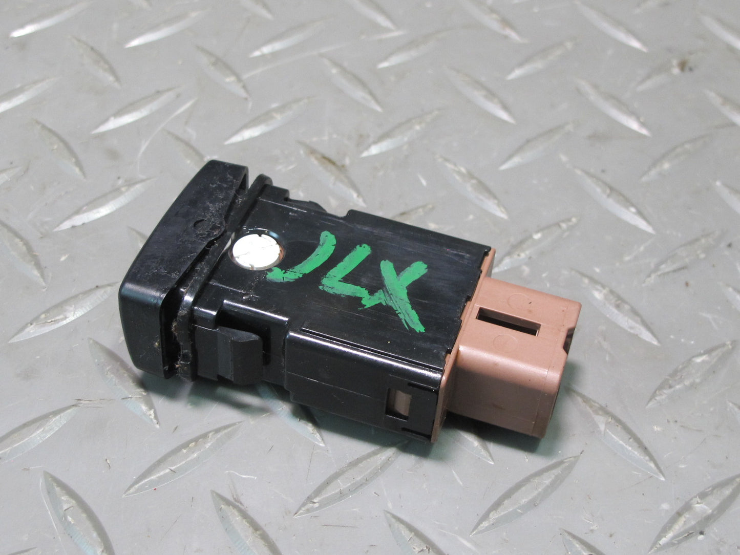 2003-2007 Lexus UZJ100L LX470 Right Heated Seat Heater Button Switch