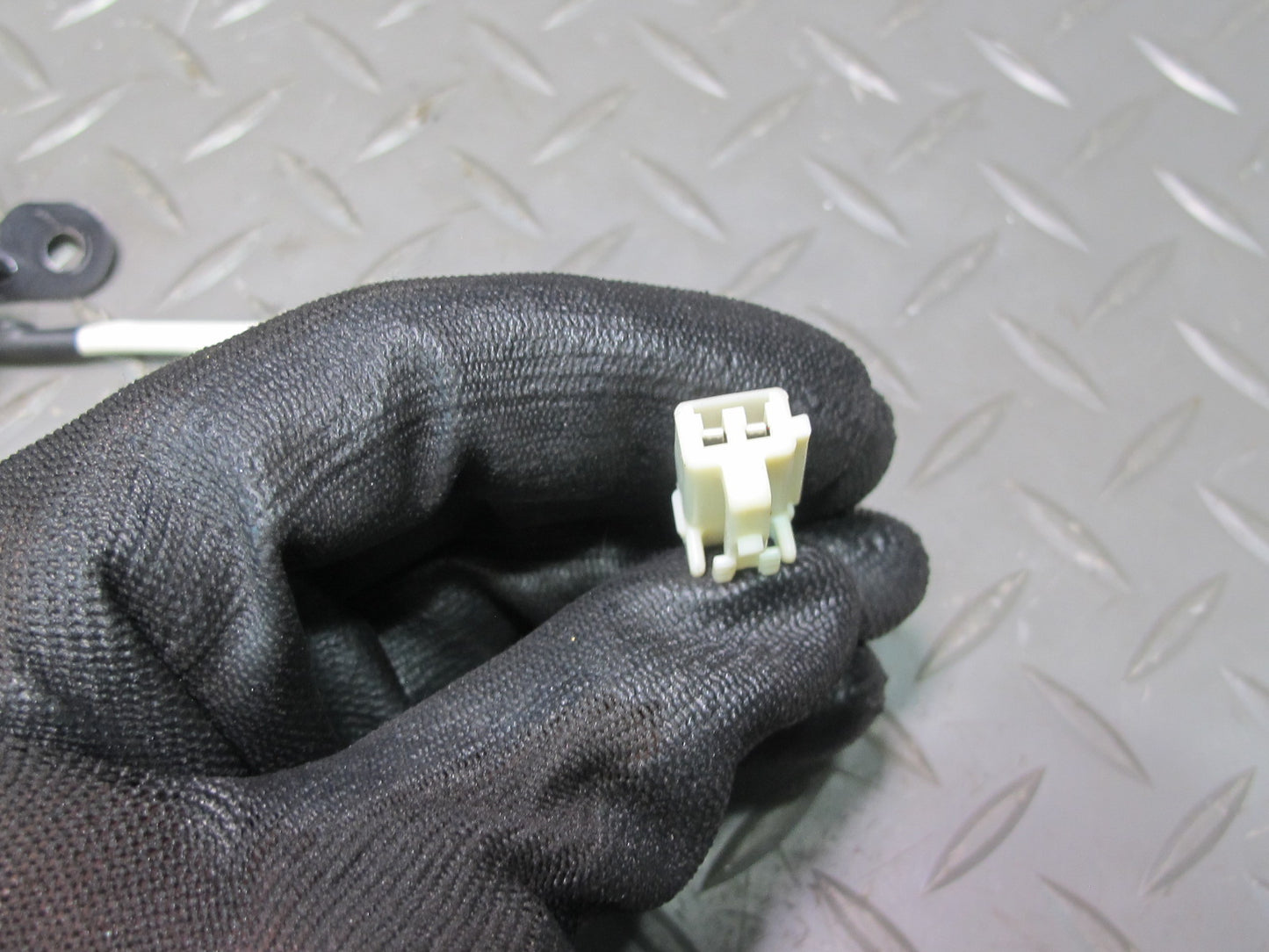 2003-2007 Lexus UZJ100L LX470 Mark Levinson Front Tweeter Speaker Set of 2