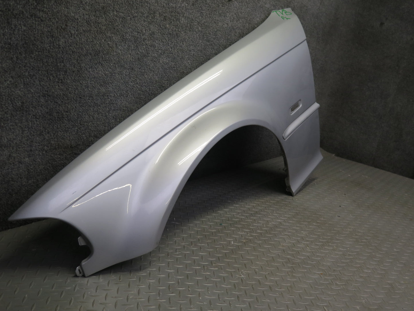 01-03 BMW E46 330ci Coupe Convertible Front Left Fender Shell Cover Panel OEM