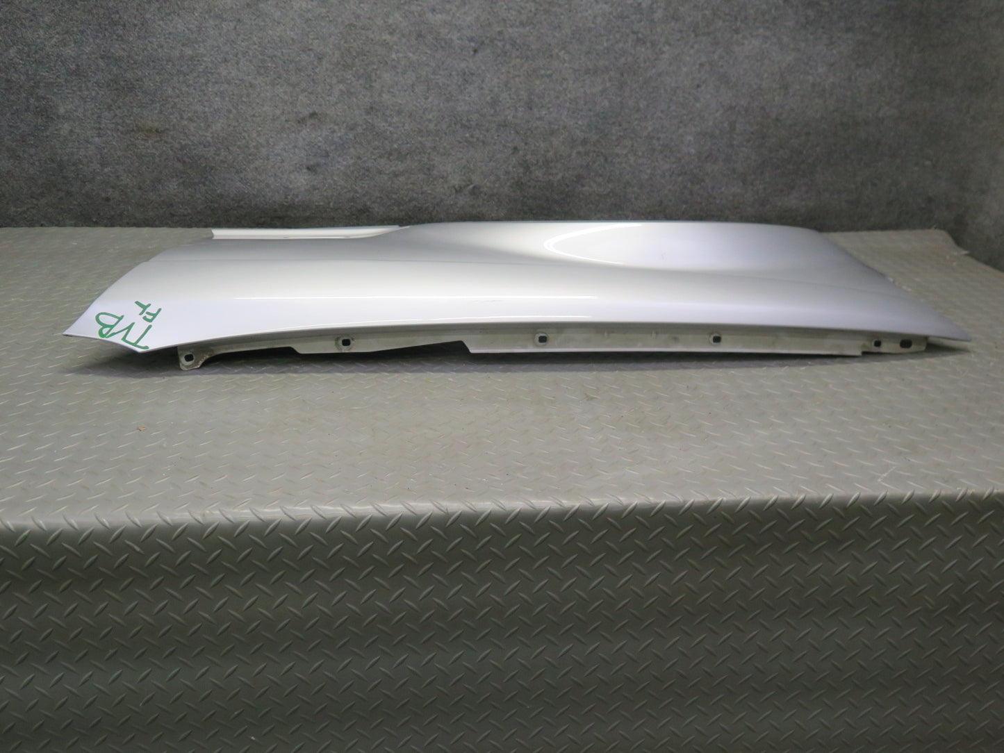 01-03 BMW E46 330ci Coupe Convertible Front Left Fender Shell Cover Panel OEM