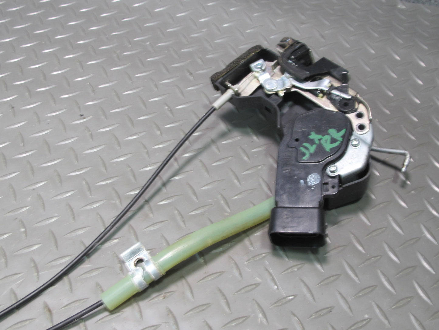 2003-2007 Lexus UZJ100L LX470 Rear Right Door Lock Latch Actuator W/ Handle