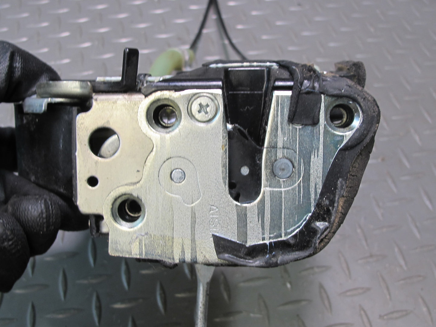 2003-2007 Lexus UZJ100L LX470 Rear Right Door Lock Latch Actuator W/ Handle