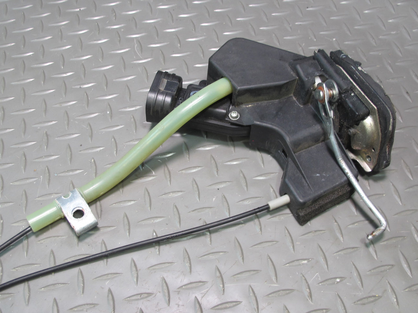 2003-2007 Lexus UZJ100L LX470 Rear Right Door Lock Latch Actuator W/ Handle