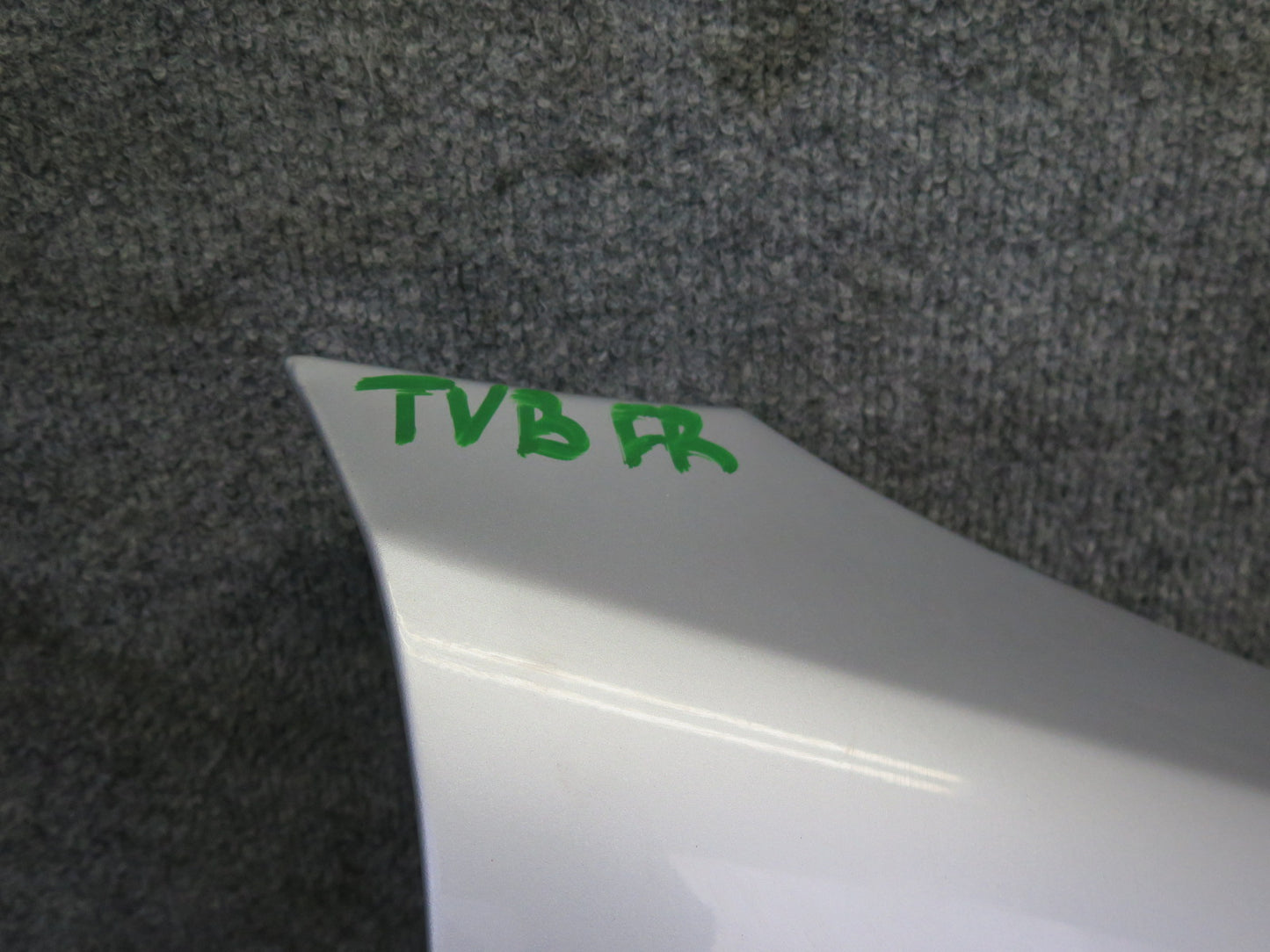 01-03 BMW E46 330ci Coupe Convertible Front Right Fender Shell Cover Panel OEM