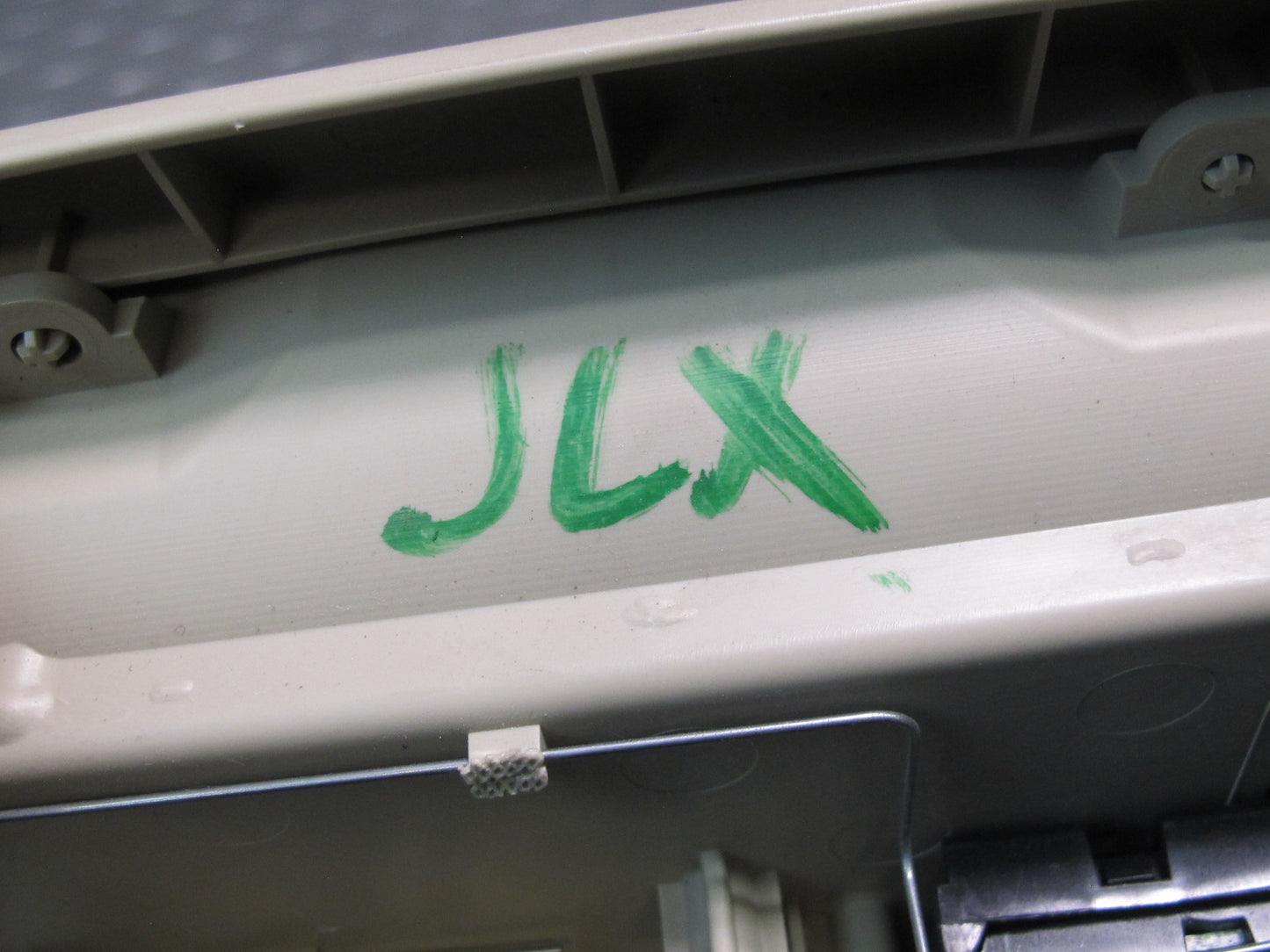 2003-2007 Lexus UZJ100L LX470 Upper Roof Overhead Console Dome Light Lamp Set