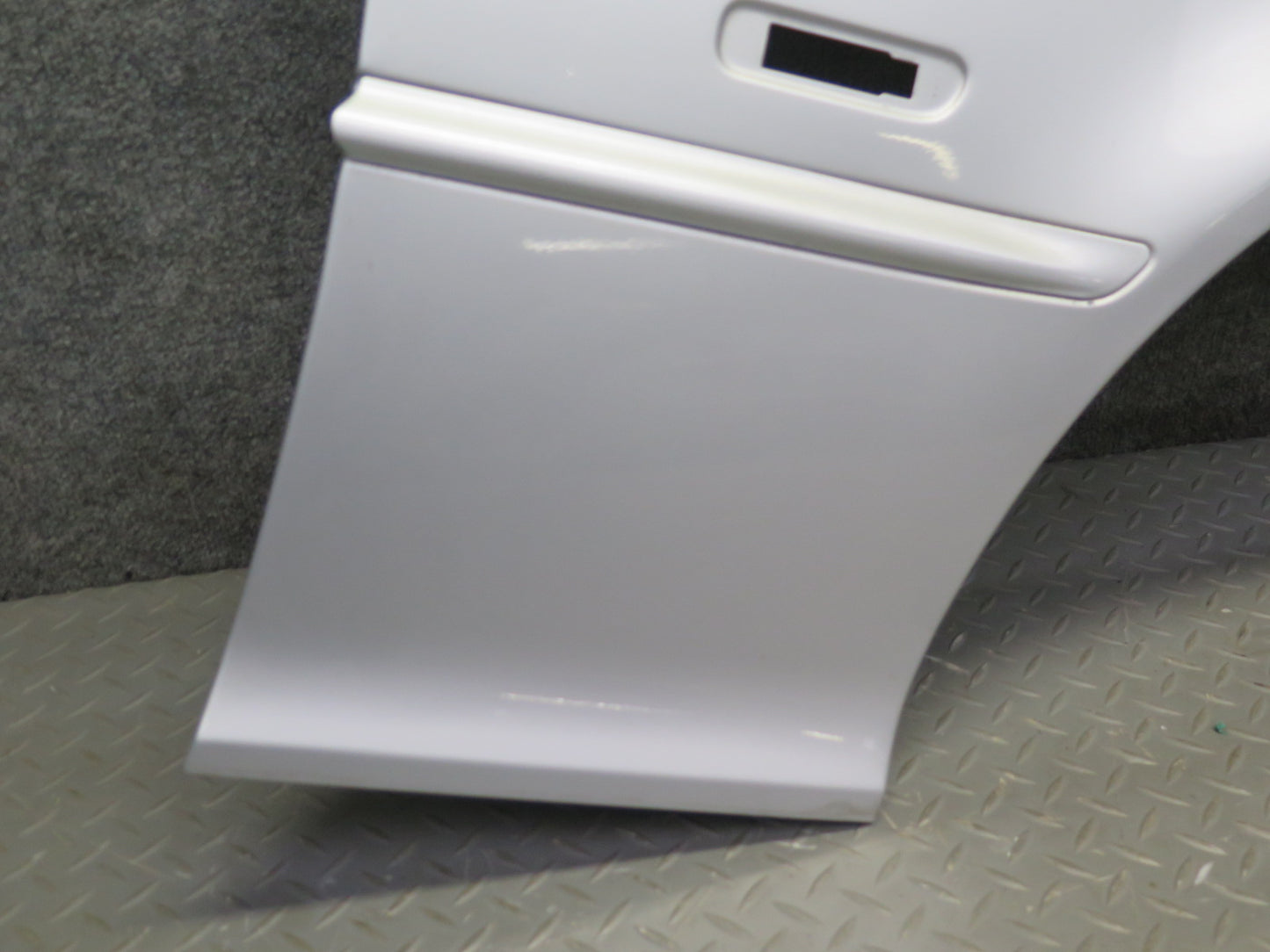 01-03 BMW E46 330ci Coupe Convertible Front Right Fender Shell Cover Panel OEM