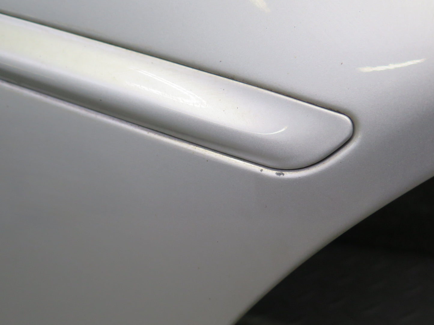 01-03 BMW E46 330ci Coupe Convertible Front Right Fender Shell Cover Panel OEM