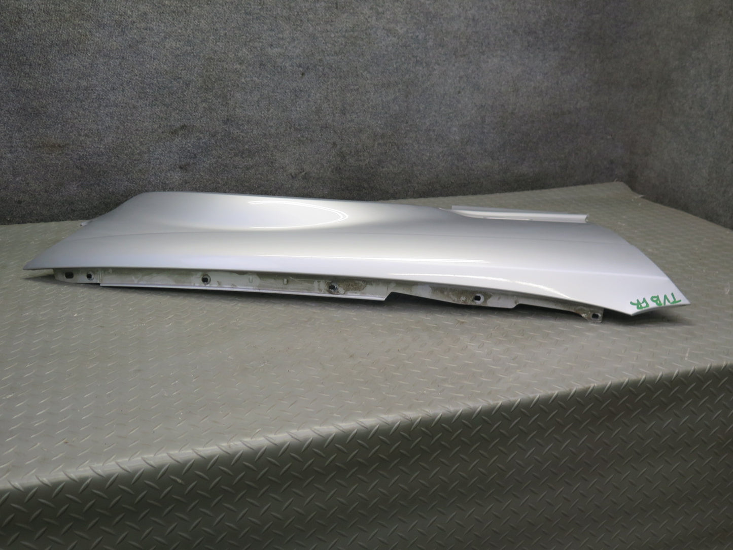 01-03 BMW E46 330ci Coupe Convertible Front Right Fender Shell Cover Panel OEM