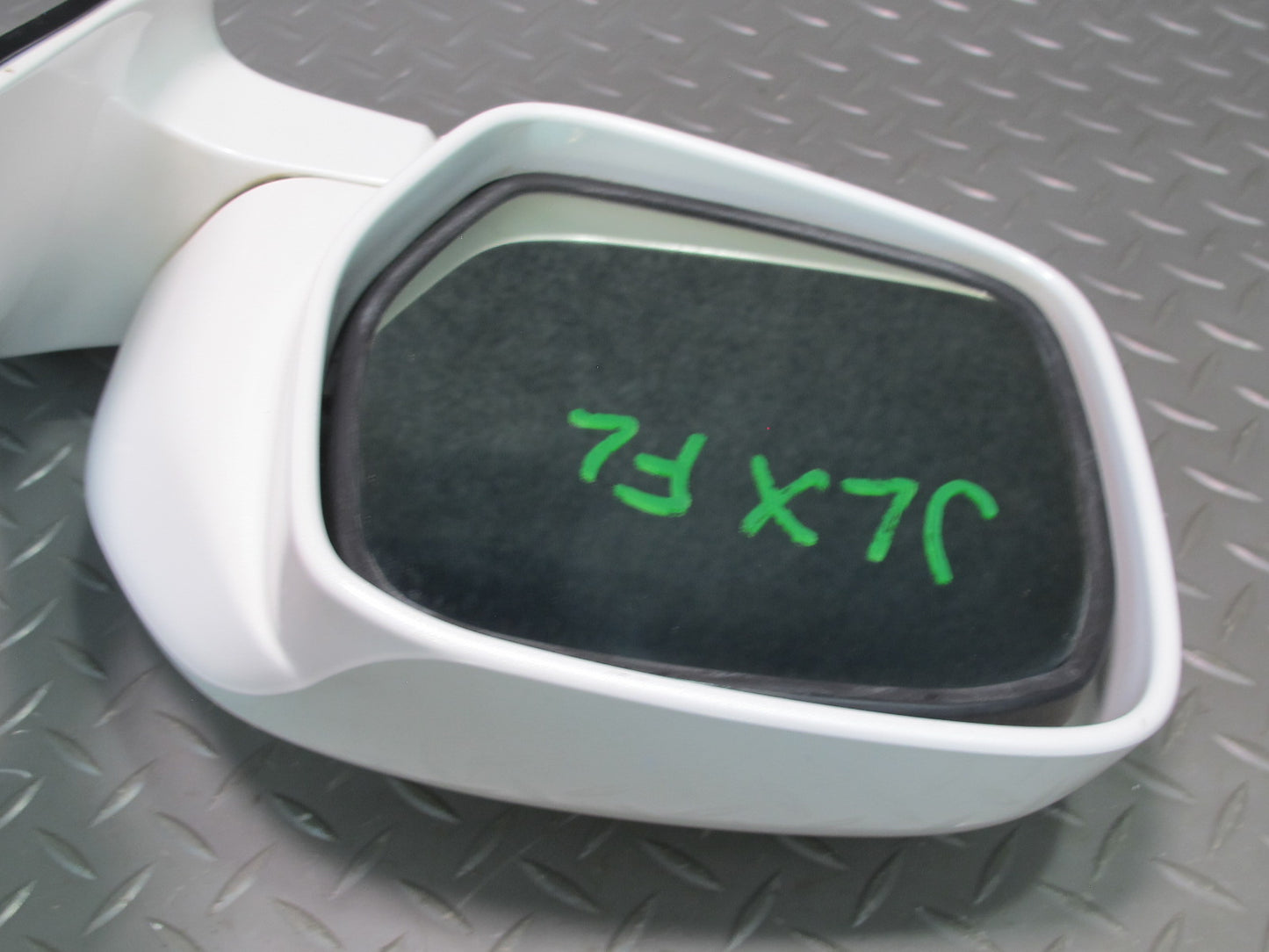 2006-2007 Lexus UZJ100L LX470 Left Door Heated Exterior Side View Power Mirror