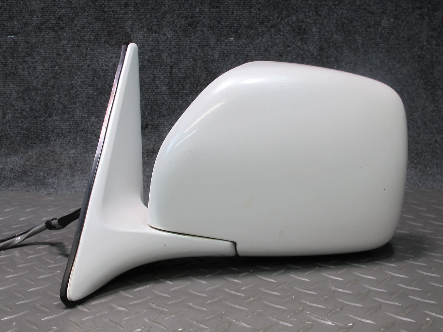 2006-2007 Lexus UZJ100L LX470 Left Door Heated Exterior Side View Power Mirror