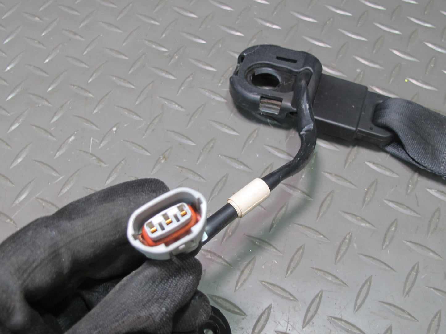 2008 LEXUS USE20L IS-F FRONT LEFT RIGHT SEATBELT RETRACTOR SET OEM