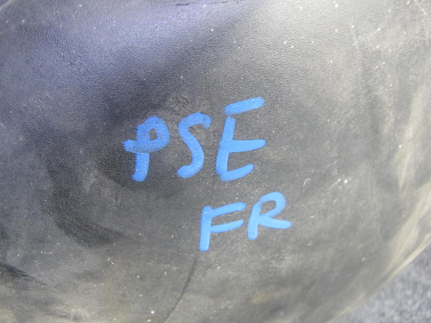 06-09 Pontiac Solstice 2.4L Front Right Fender Liner Splash Shield Guard OEM