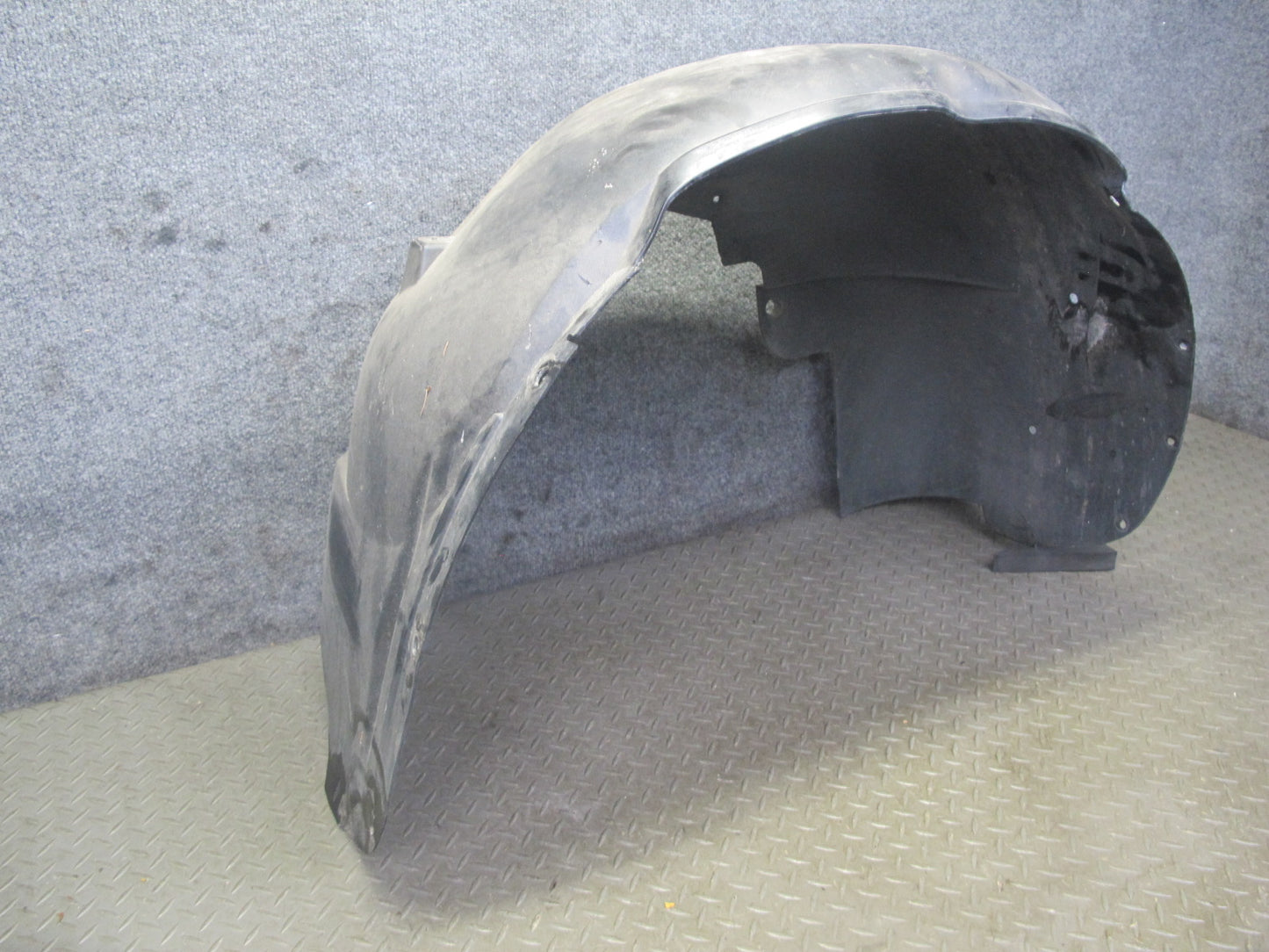 06-09 Pontiac Solstice 2.4L Front Right Fender Liner Splash Shield Guard OEM