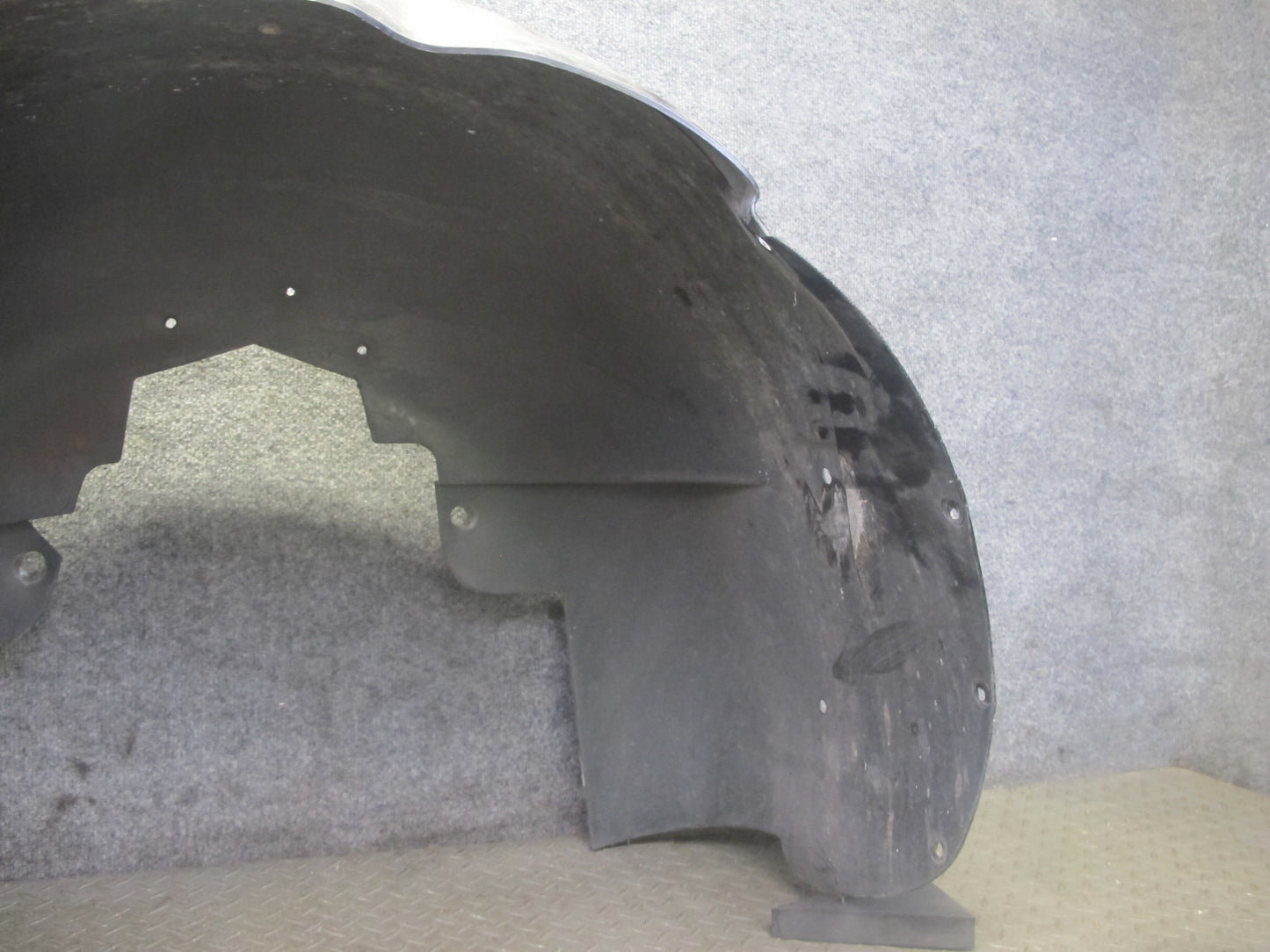 06-09 Pontiac Solstice 2.4L Front Right Fender Liner Splash Shield Guard OEM