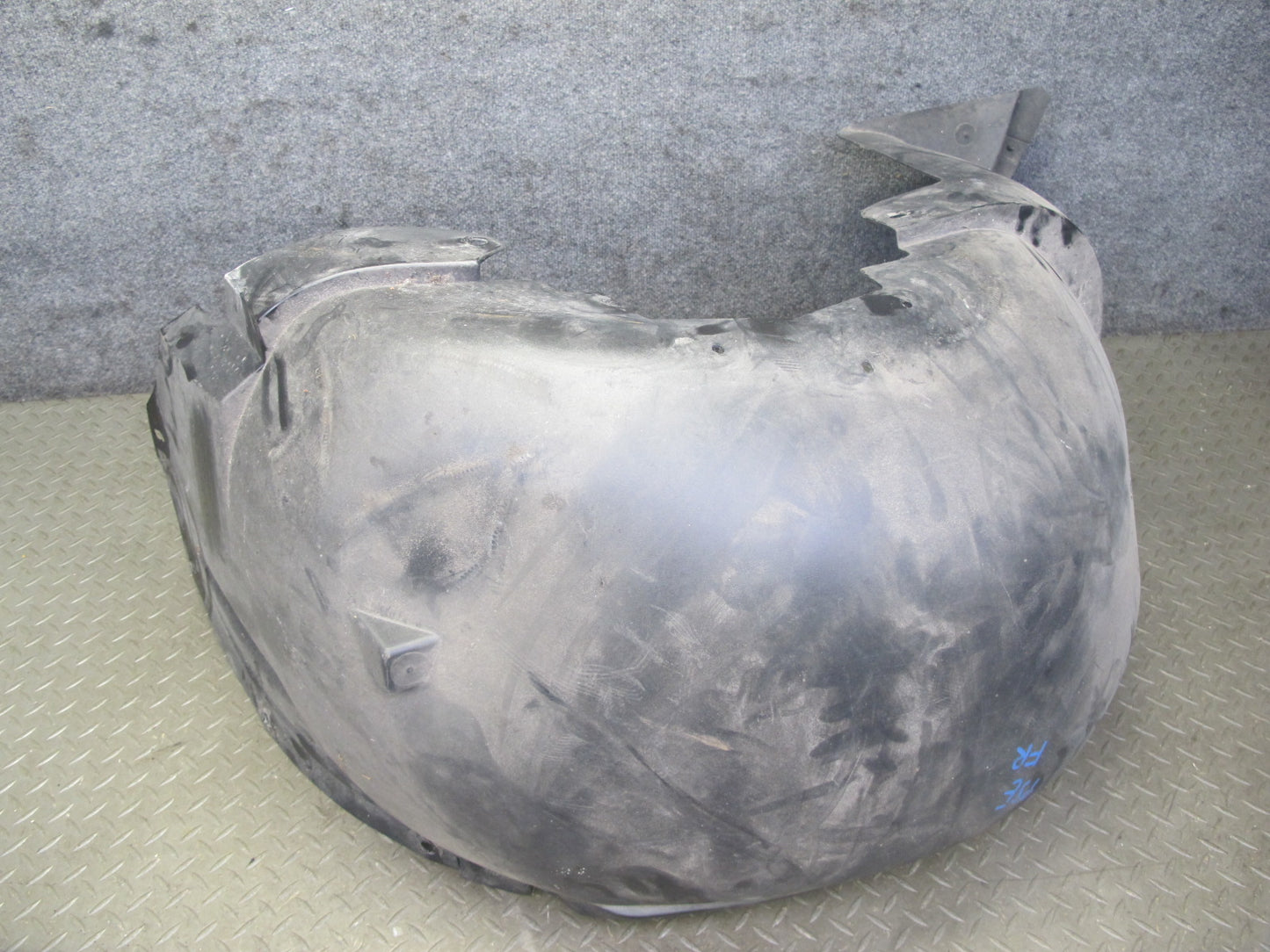 06-09 Pontiac Solstice 2.4L Front Right Fender Liner Splash Shield Guard OEM