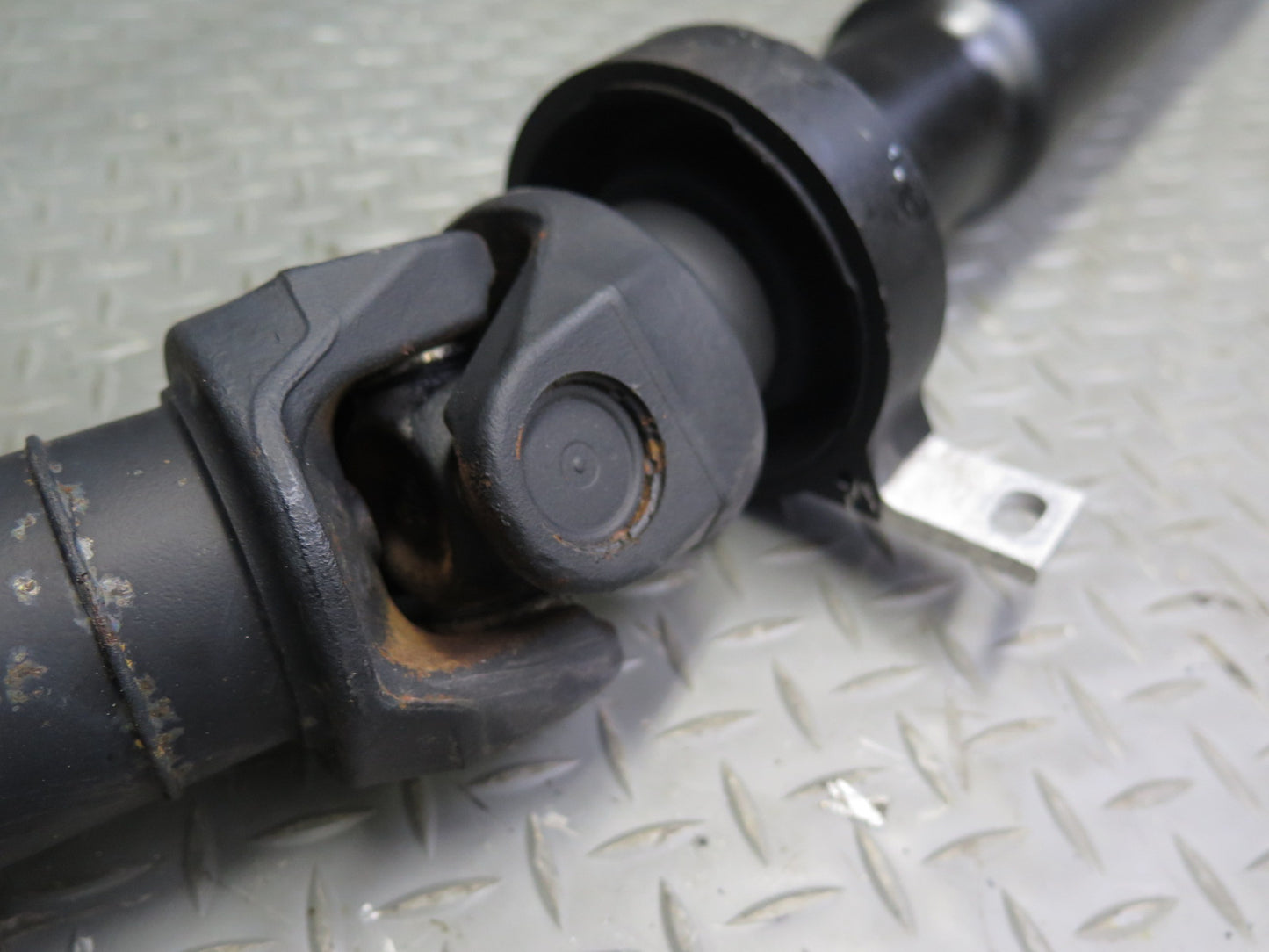 2006-2010 BMW E60 M5 SMG Rear Driveshaft Drive Shaft 2282720 55k Miles