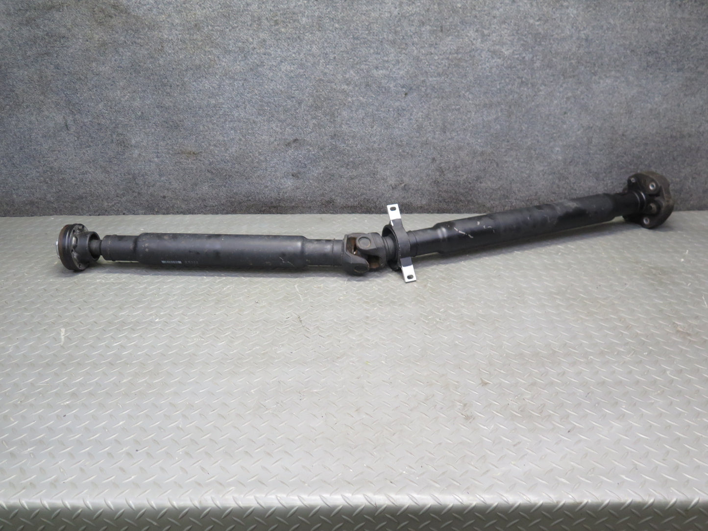 2006-2010 BMW E60 M5 SMG Rear Driveshaft Drive Shaft 2282720 55k Miles