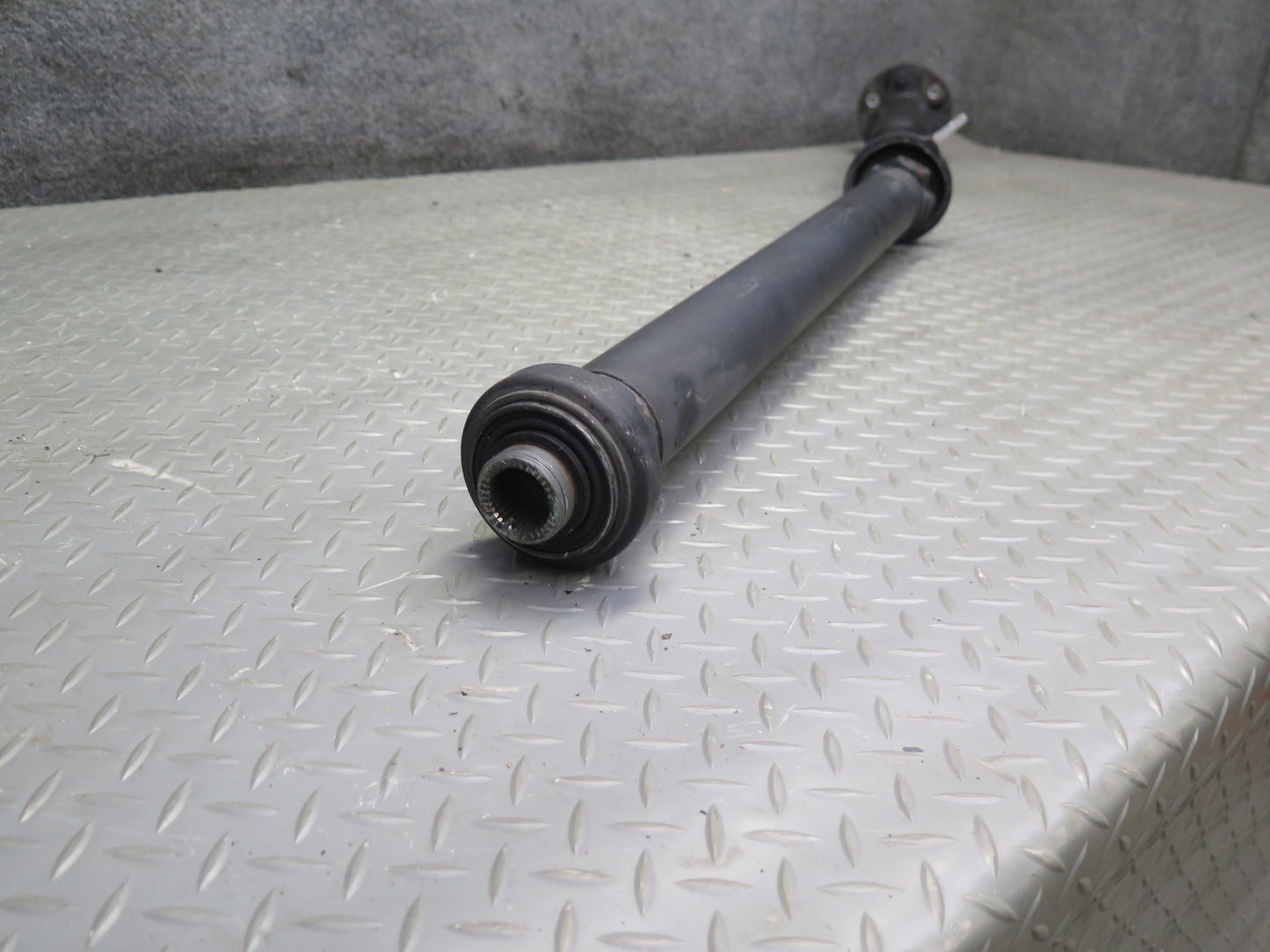 08-13 BMW E92 E93 335I N54 RWD A/T Rear Drive Shaft Driveshaft 7574678 64K OEM