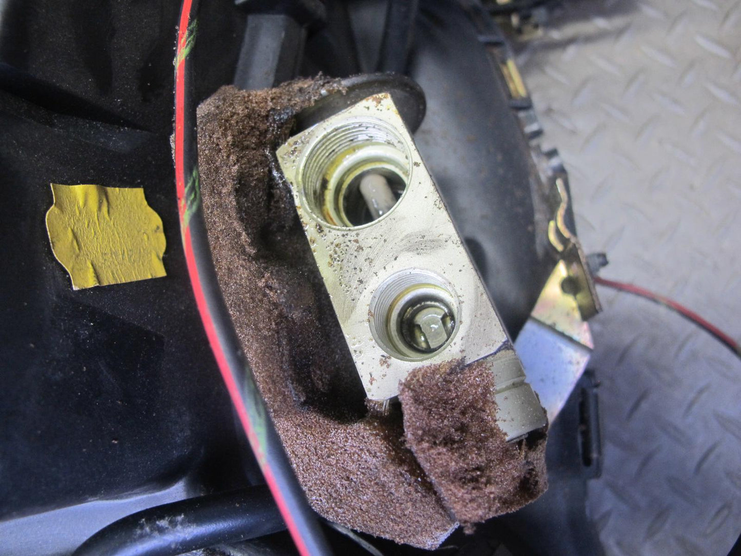 82-85 Mercedes W123 A/C Air Condition Evaporator Heater Climate Box OEM