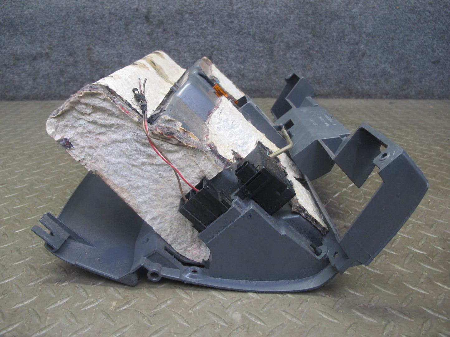 94-99 BMW E36 328iC Dash Front Right Glove Box Compartment Storage 8153013 OEM