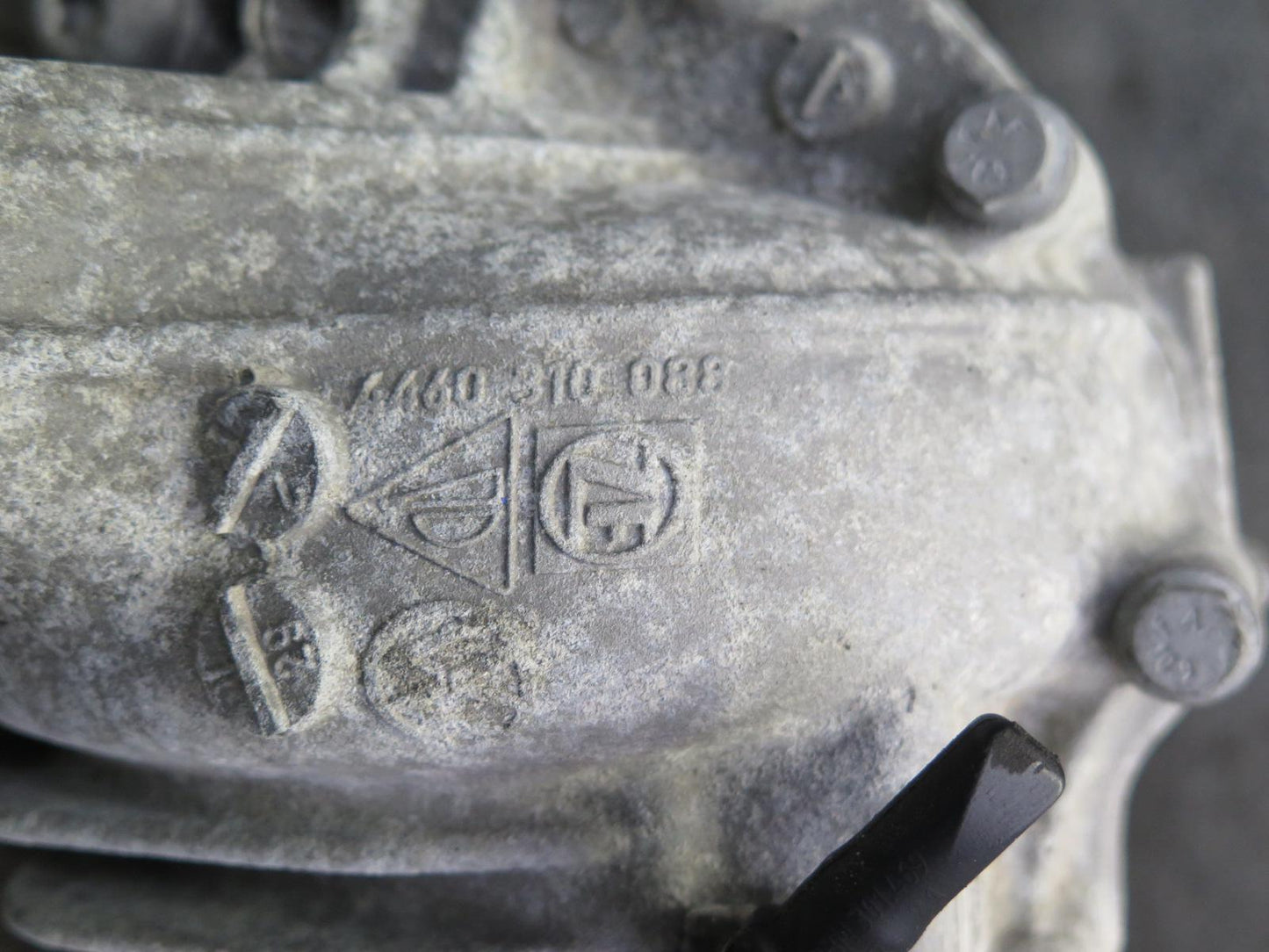 2011-2014 Porsche Cayenne 958 4.8L Turbo Front Axle Differential Carrier 2.92