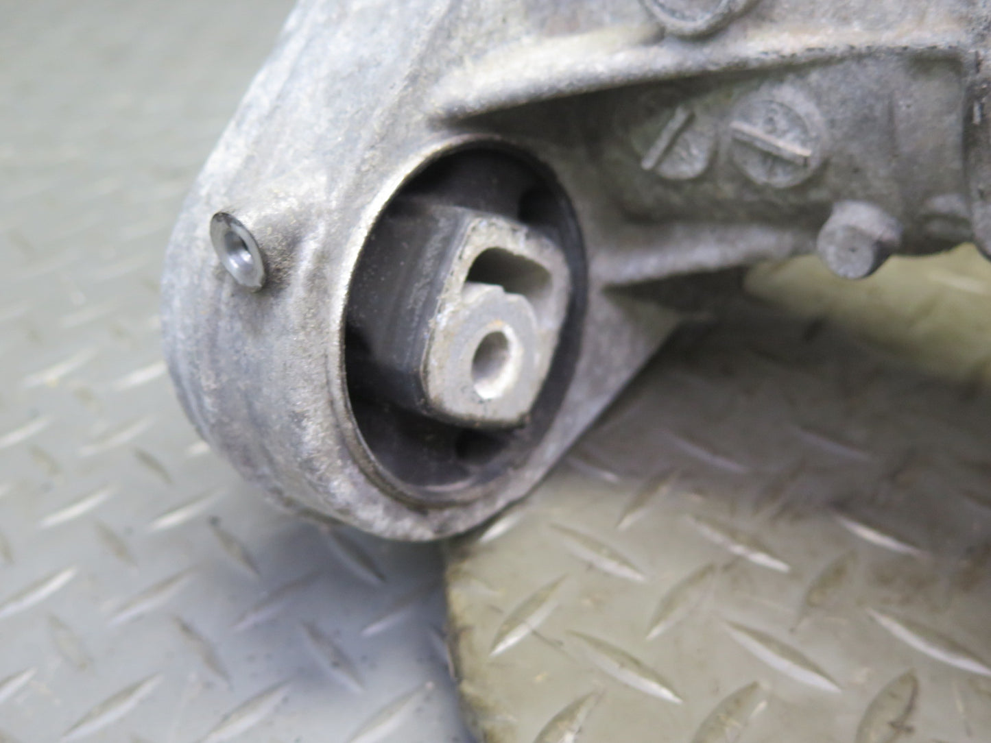 2011-2014 Porsche Cayenne 958 4.8L Turbo Front Axle Differential Carrier 2.92