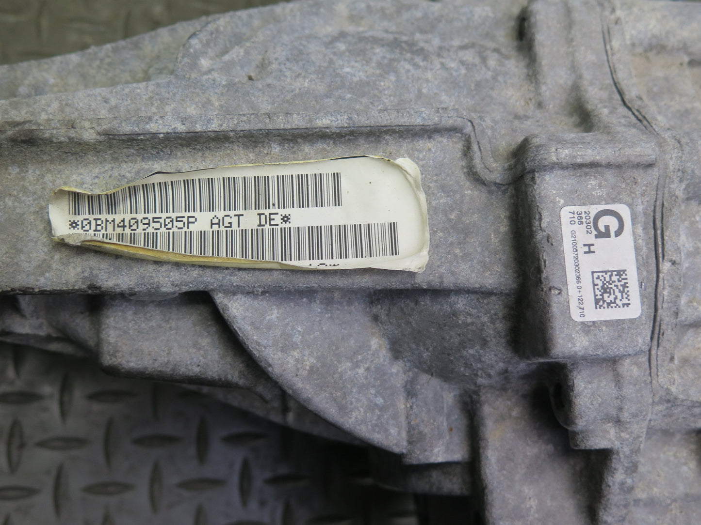 2011-2014 Porsche Cayenne 958 4.8L Turbo Front Axle Differential Carrier 2.92