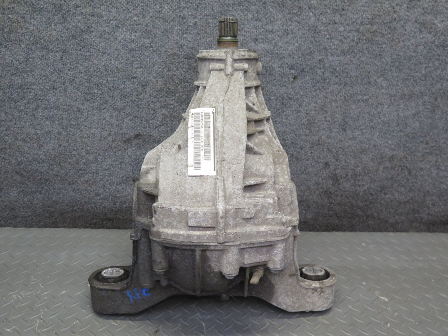 2011-2014 Porsche Cayenne 958 4.8L Turbo Rear Axle Differential Carrier 2.92