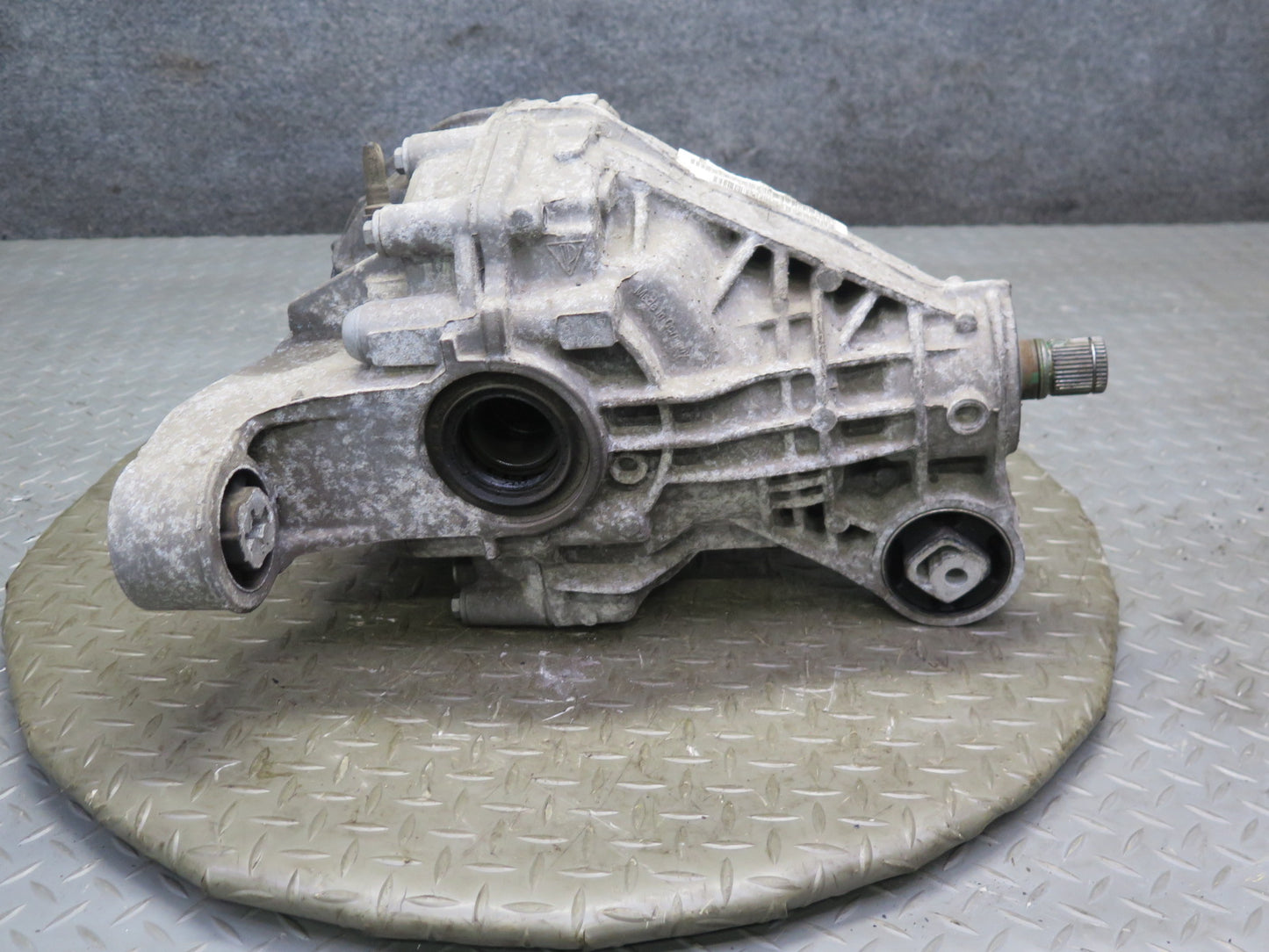 2011-2014 Porsche Cayenne 958 4.8L Turbo Rear Axle Differential Carrier 2.92