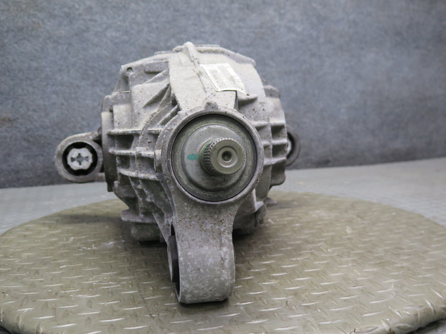 2011-2014 Porsche Cayenne 958 4.8L Turbo Rear Axle Differential Carrier 2.92