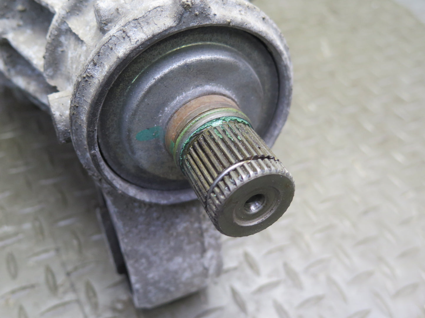 2011-2014 Porsche Cayenne 958 4.8L Turbo Rear Axle Differential Carrier 2.92