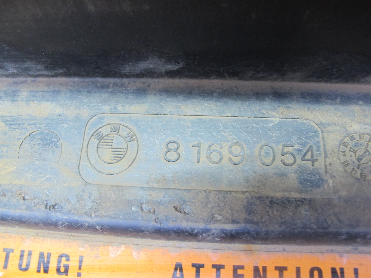 94-99 BMW E36 328iC Convertible Battery Tray Vibration Absorber Bracket OEM