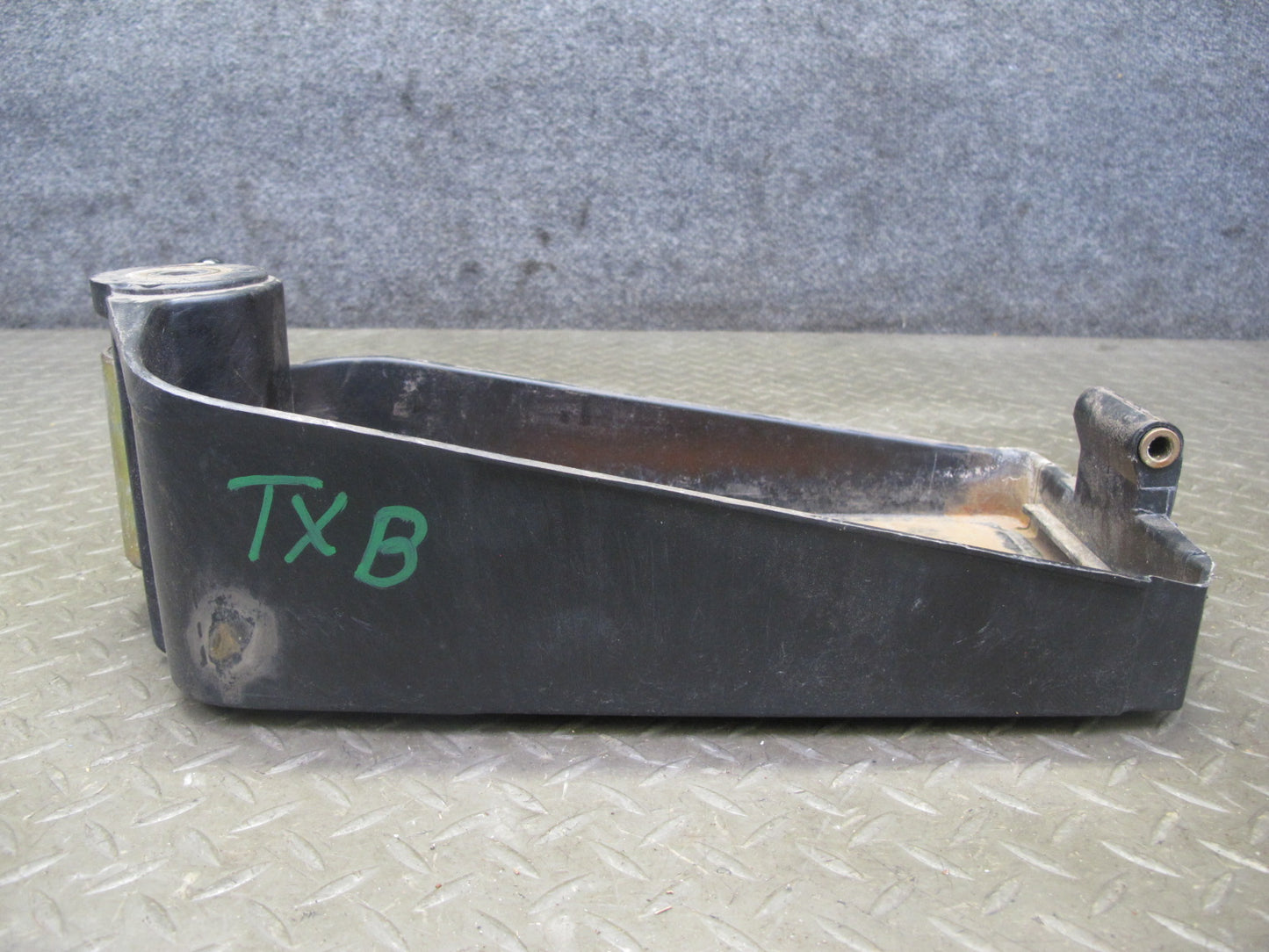 94-99 BMW E36 328iC Convertible Battery Tray Vibration Absorber Bracket OEM