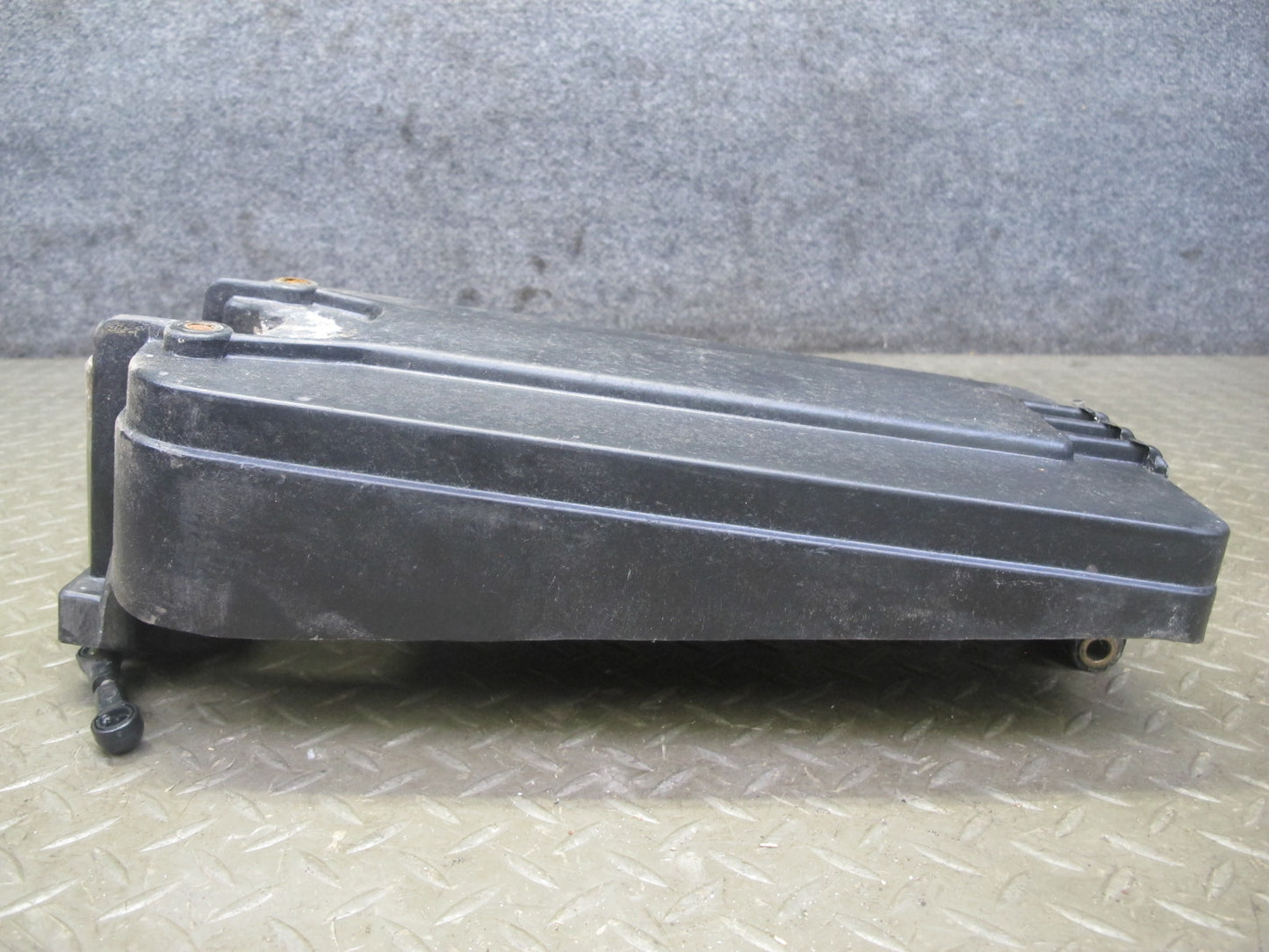 94-99 BMW E36 328iC Convertible Battery Tray Vibration Absorber Bracket OEM