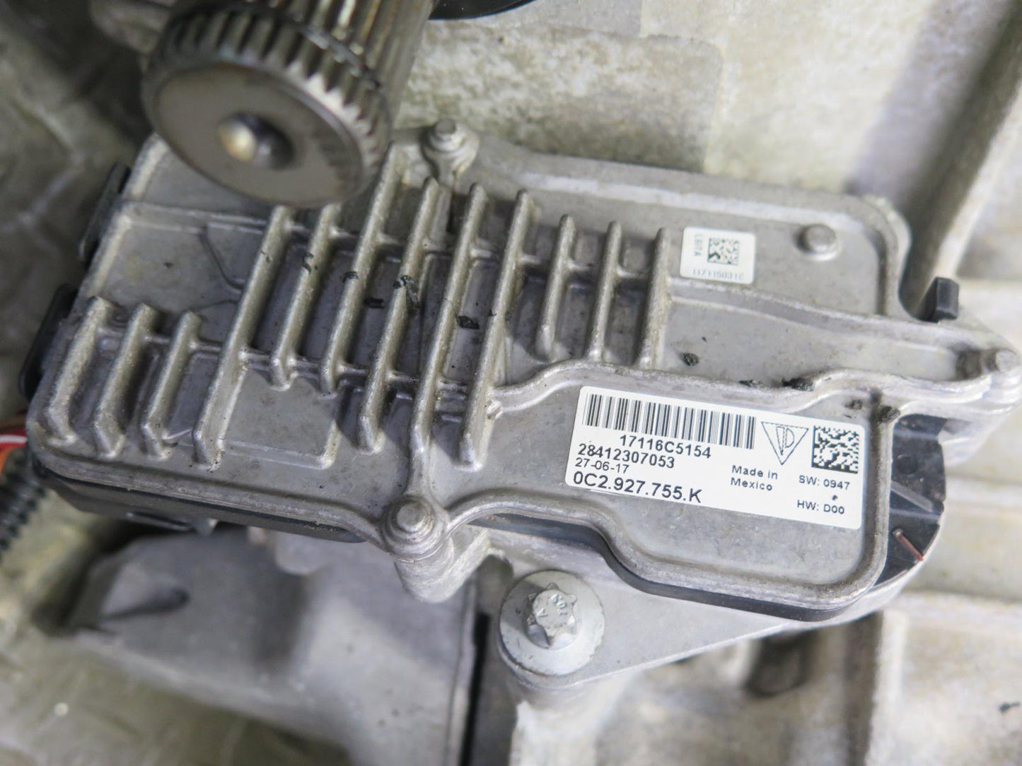 11-14 Porsche Cayenne 958 4.8L Turbo AWD Transmission Transfer Case Box W/ Motor