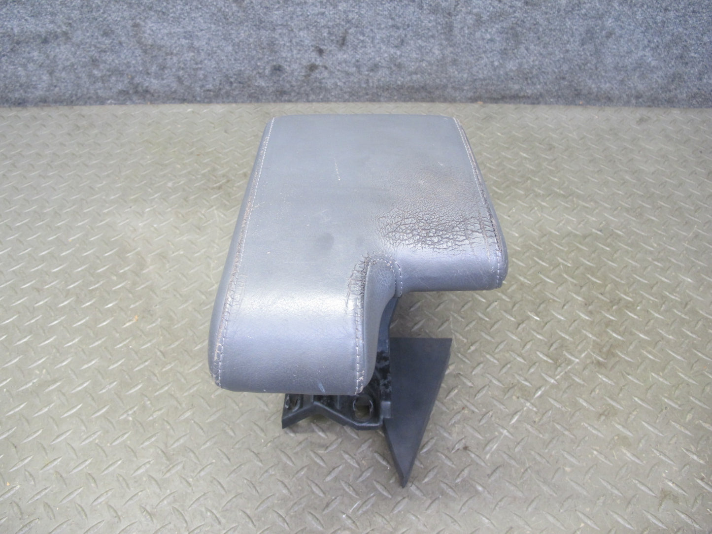 94-99 BMW E36 325iC 328iC Convertible Center Console Leather Armrest Gray OEM