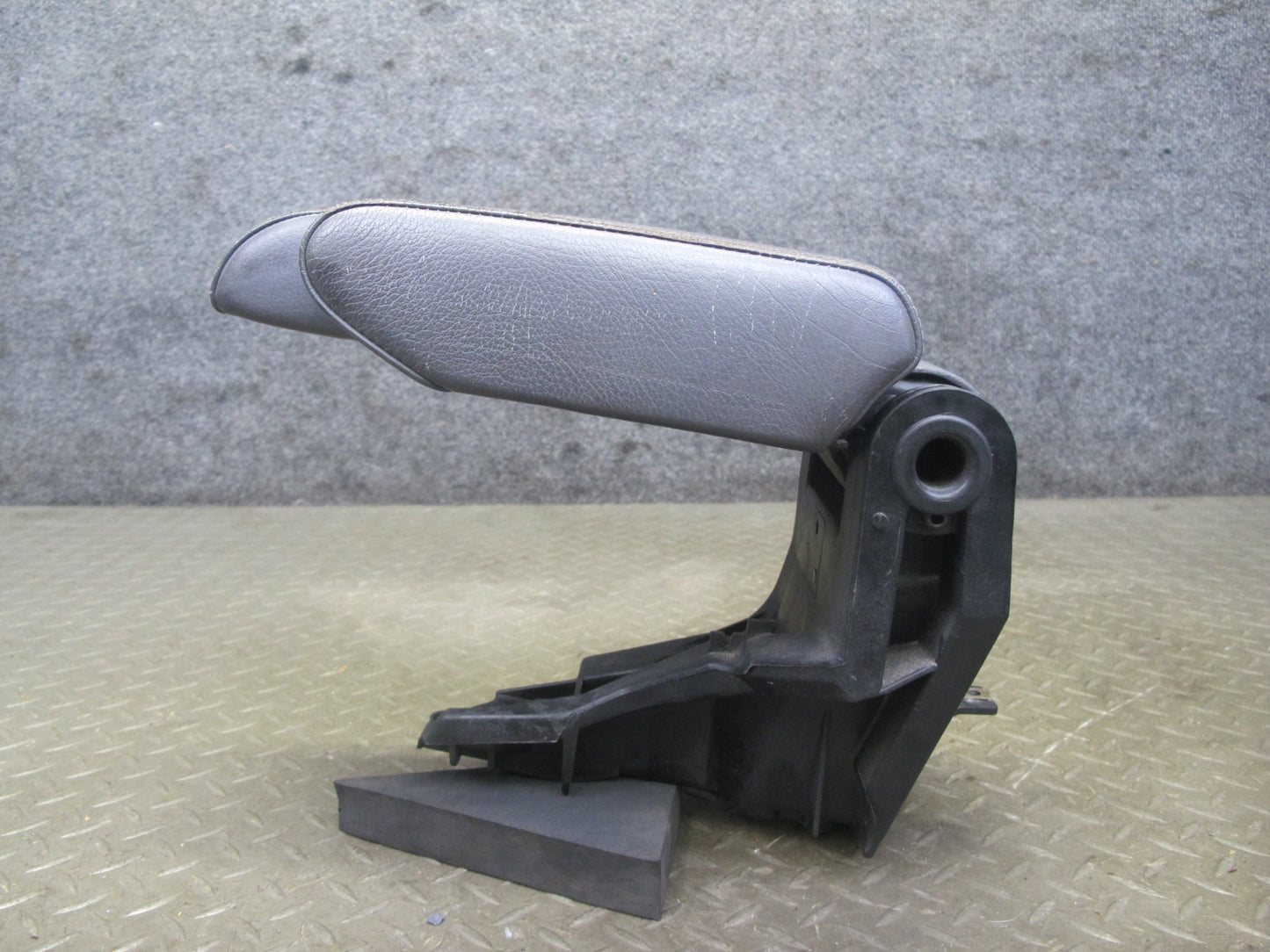 94-99 BMW E36 325iC 328iC Convertible Center Console Leather Armrest Gray OEM