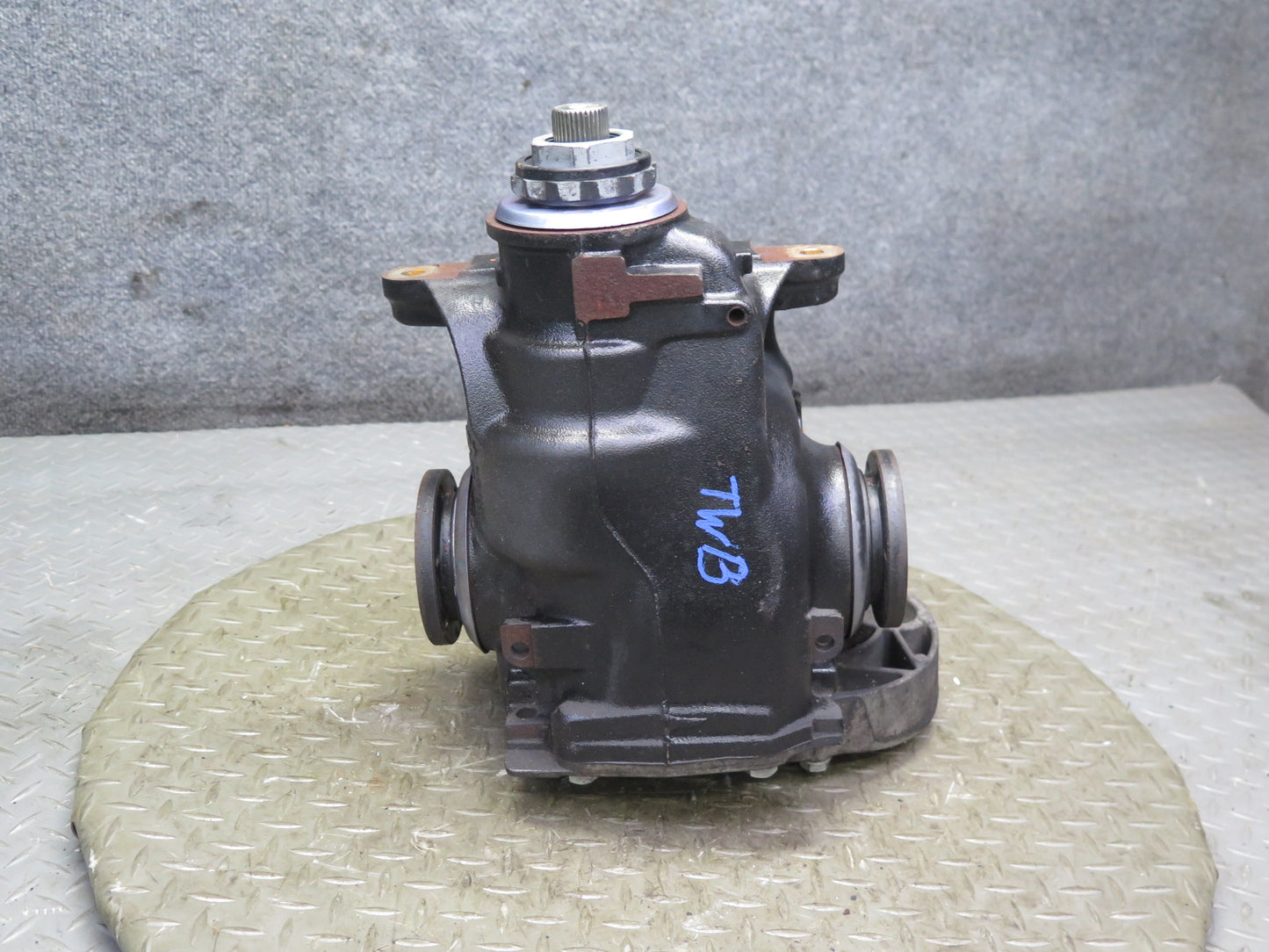 07-13 BMW E90 E92 E93 335i A/T Rear Axle Differential Carrier 3.46 Ratio 64K OEM