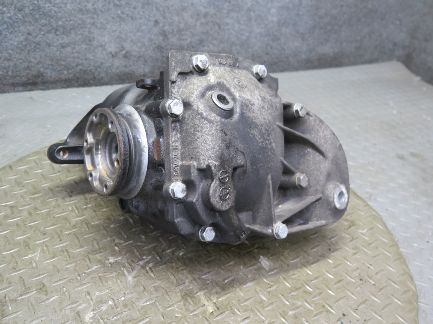 07-13 BMW E90 E92 E93 335i A/T Rear Axle Differential Carrier 3.46 Ratio 64K OEM