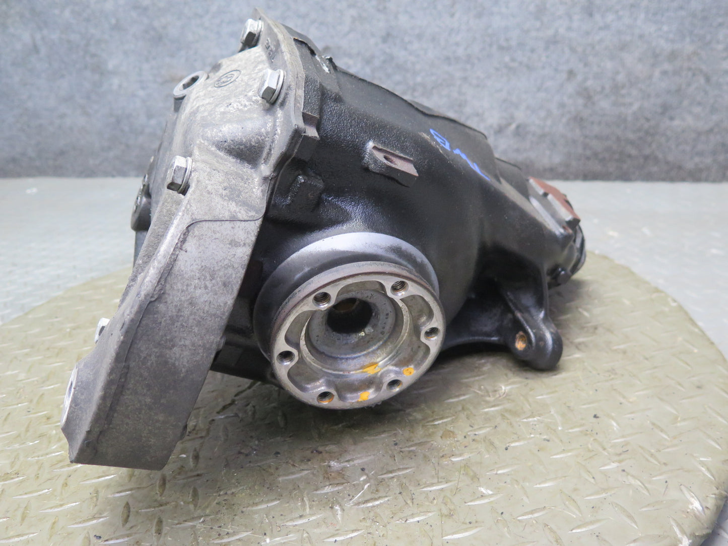 07-13 BMW E90 E92 E93 335i A/T Rear Axle Differential Carrier 3.46 Ratio 64K OEM