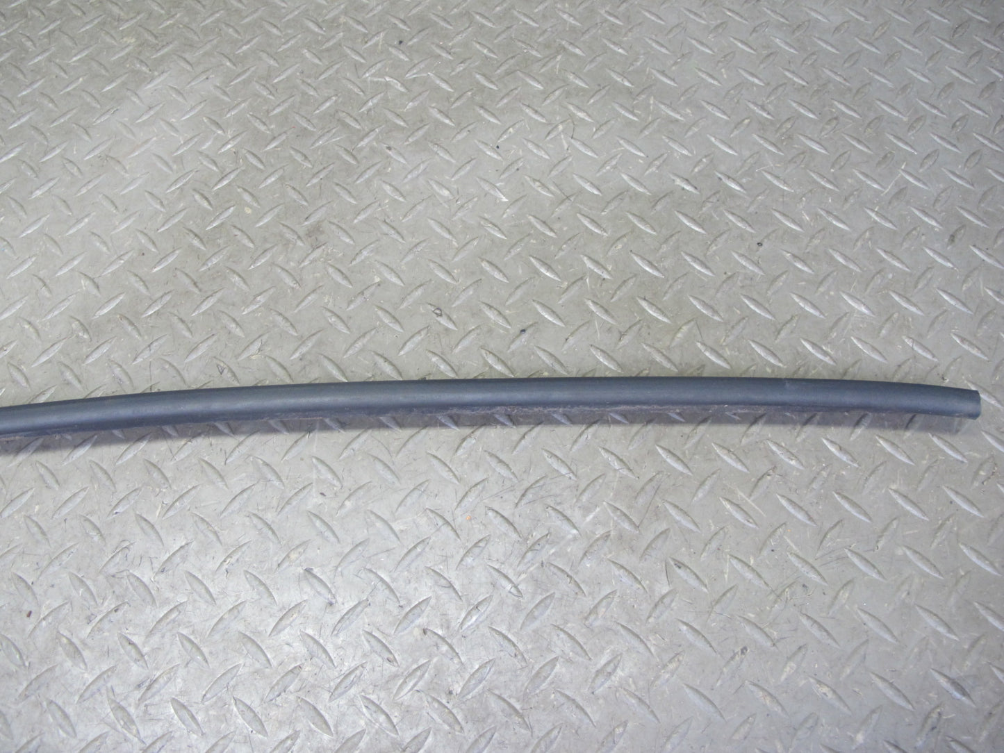 94-99 BMW E36 328iC Front Hood Weatherstrip Rubber Seal Gasket Set OEM