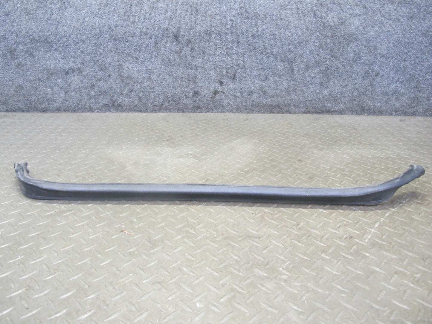 94-99 BMW E36 328iC Front Hood Weatherstrip Rubber Seal Gasket Set OEM